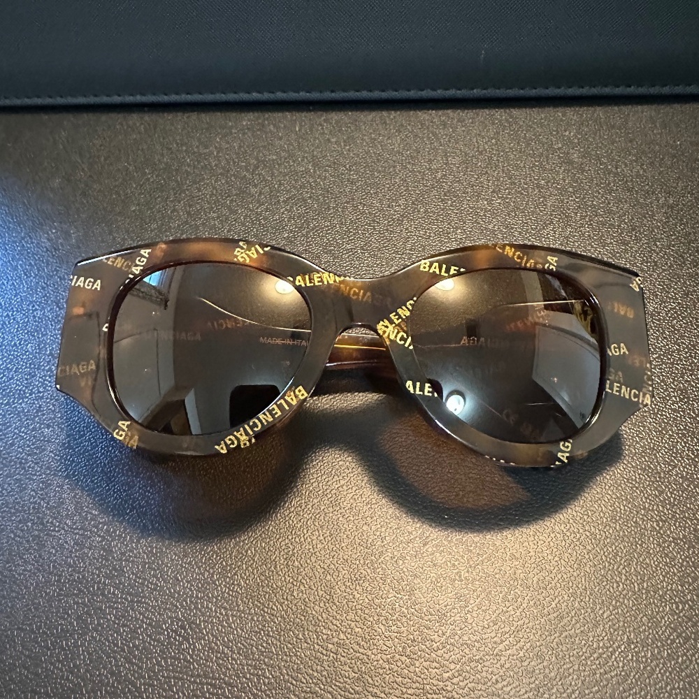 Balenciaga BB0070S 007 BRAND NEW in box